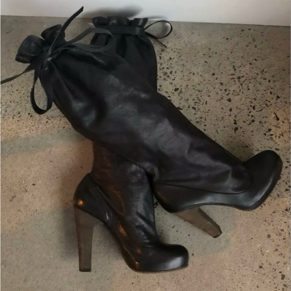 Authentic Vintage black leather Marc Jacobs Knee High Boots